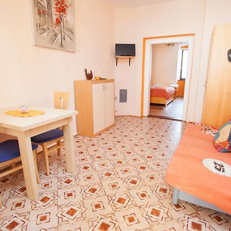 Apartmán Apartma Na Starem Placu Idrija Exteriér fotografie